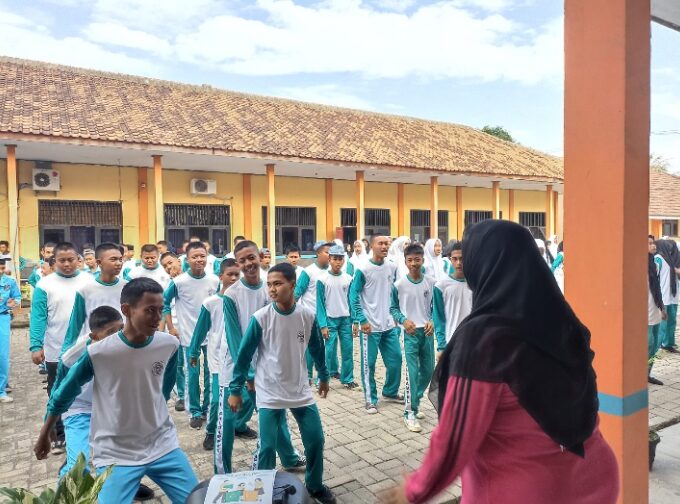 SMKN 1 Pulo Ampel Gelar Gerakan Sekolah Sehat (GSS) untuk Ciptakan Lingkungan Bersih dan Sehat